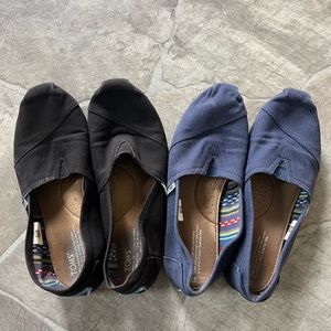 Toms - Size 9.5 Women’s Navy & Black (2 pairs)